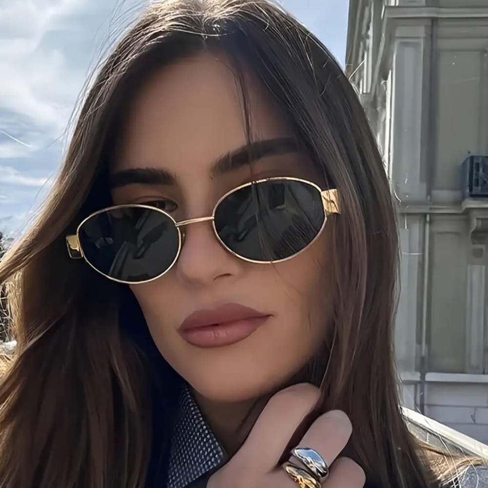 GOLD AND BLACK SUNGLASSES ❤️‍🔥 NWT WITH CASE